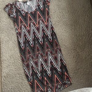 Stylish Multiple Color Zigzag Dress